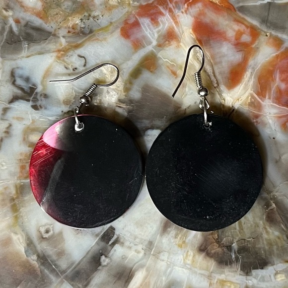 Red/ White Inlay Painted Enameled Disk Earrings - Picture 2 of 2